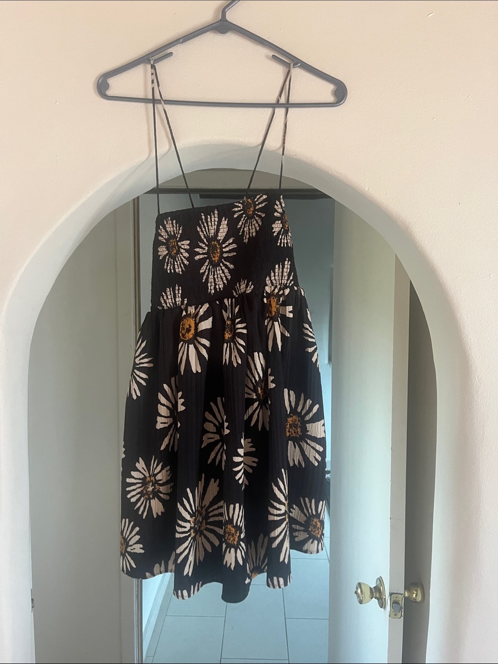 American Eagle Outfitters Black Daisy Print Spaghetti Strap Sundress
